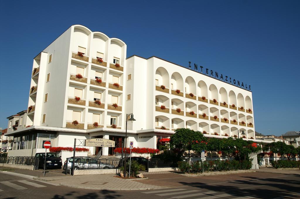 Hotel Internazionale Cesenatico Exterior foto