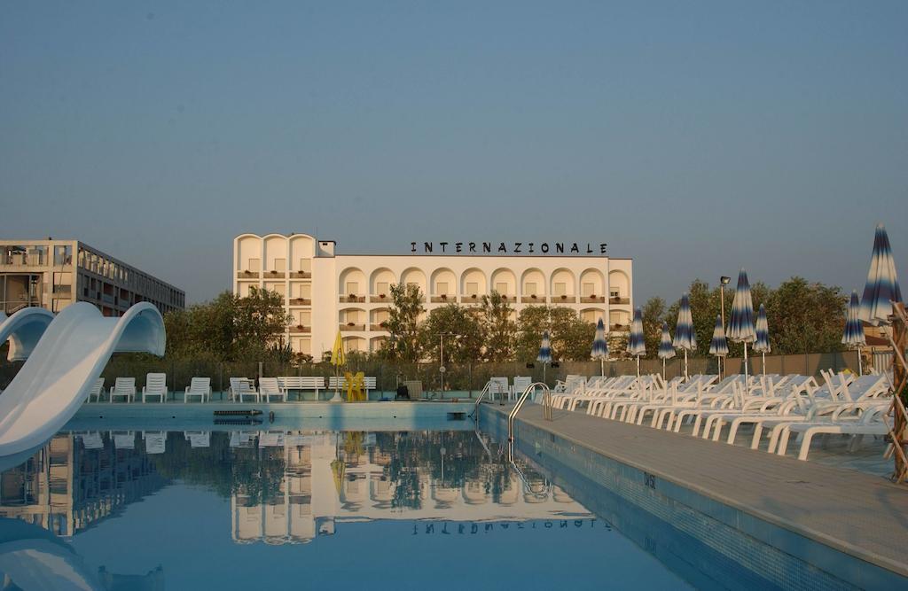 Hotel Internazionale Cesenatico Exterior foto
